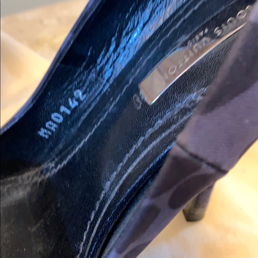 Stunning Louis Vuitton runway Bernice pump. - Picture 4 of 8